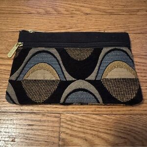 Chic Geometric Pattern Clutch